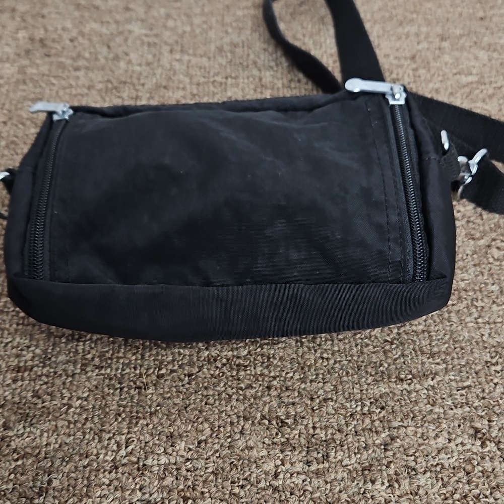 Kipling Black Crossbody Fanny Pack Convertible Bag Adjustable Straps Sz 9x6" - Picture 3 of 8